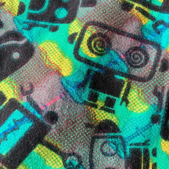 LuLaRoe EUC OS Leggings - Picture 2 of 5